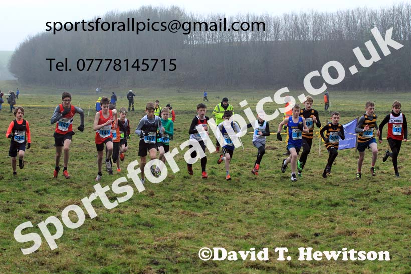 Boys under-13s 2022 North Eastern Harrier League, Thornley Farm, Peterlee, County Durham. Photo: David T. Hewitson/Sports for All Pics